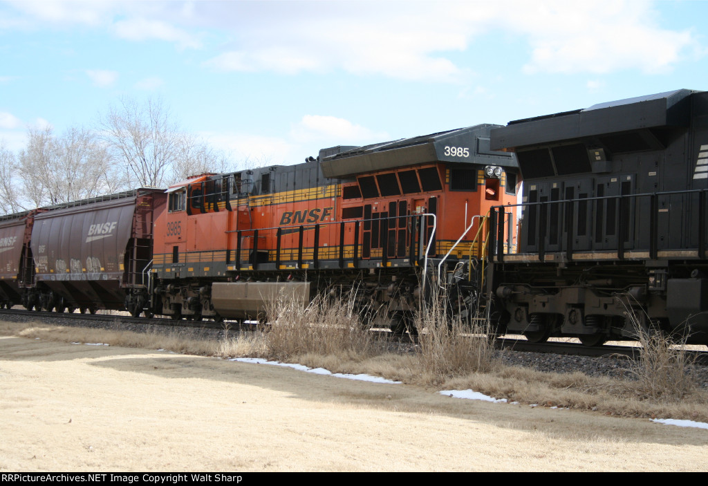 BNSF 3985